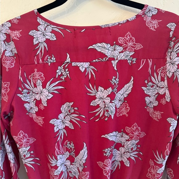 NWOT Button Up Short Floral Romper Size Small - Picture 5 of 13